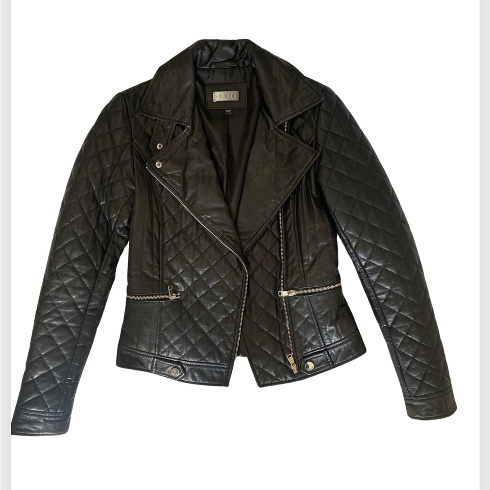 EUC Danier quilted leather jacket size  3xs but fits like Xs